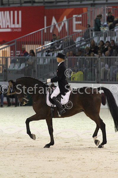 JORGENSEN_FBW DE VITO_MILANO_2011_SS3_0206.jpg